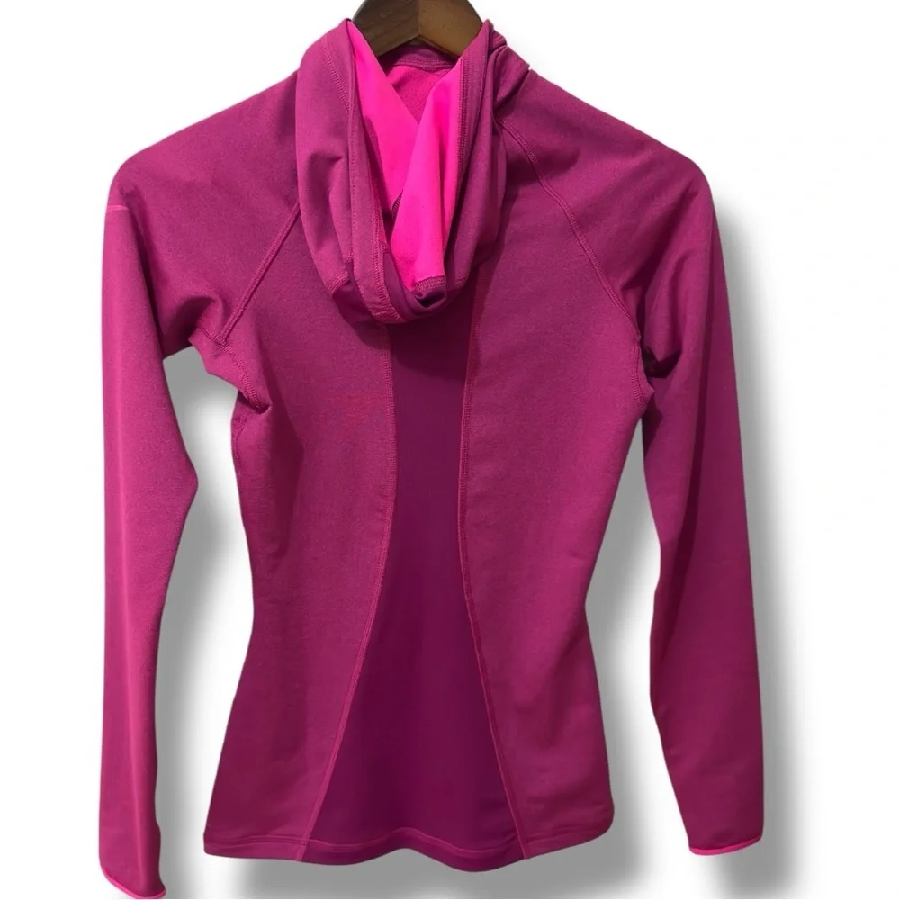 Nike Pro | NWOT Magenta Dri-FIT Hooded Warm Long Sleeve Athletic Top (sz XS/S)